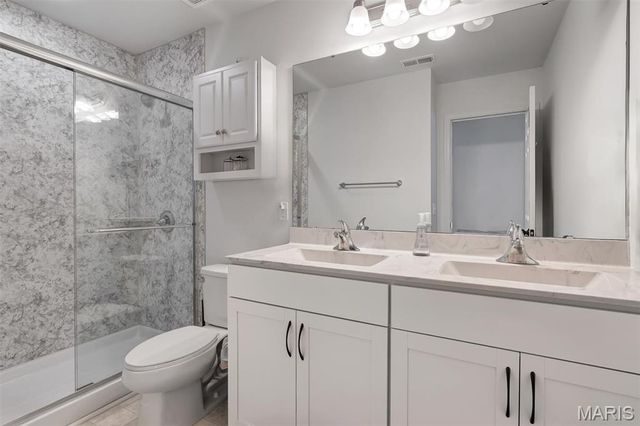 122 Huntleigh Drive, Wentzville, MO 63385