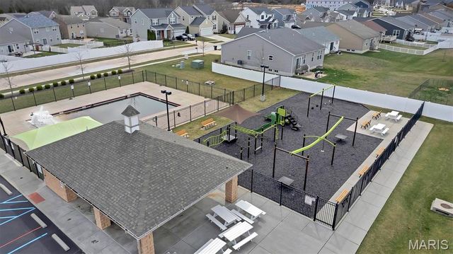 122 Huntleigh Drive, Wentzville, MO 63385