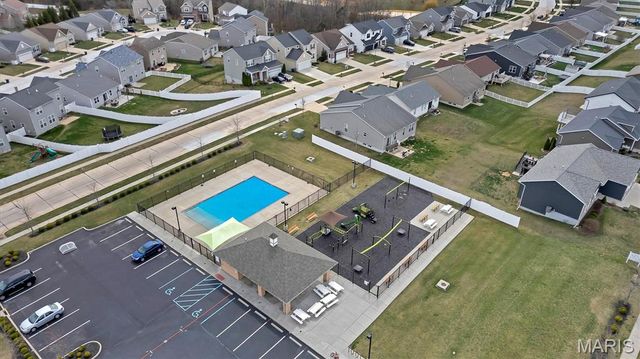 122 Huntleigh Drive, Wentzville, MO 63385