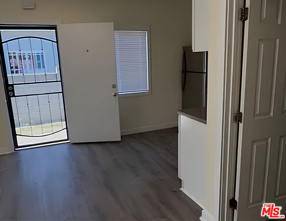 125 E 104th Street, Los Angeles, CA 90003 — photo 3