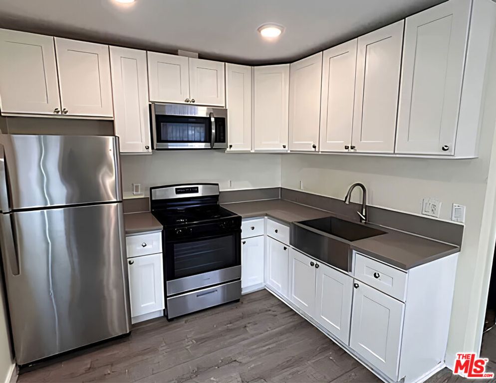 125 E 104th Street, Los Angeles, CA 90003 — photo 4