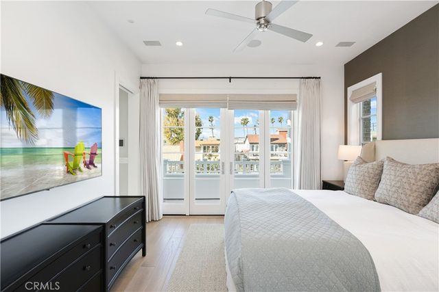 708 Heliotrope, Corona Del Mar, CA 92625