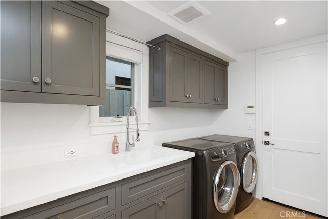 708 Heliotrope, Corona Del Mar, CA 92625