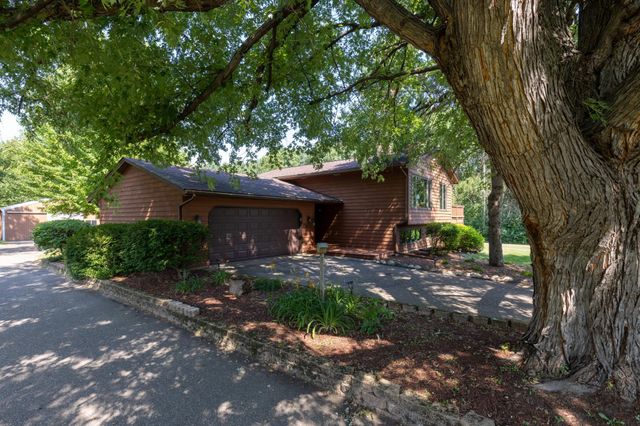 6347 Ware Road, Lino Lakes, MN 55014