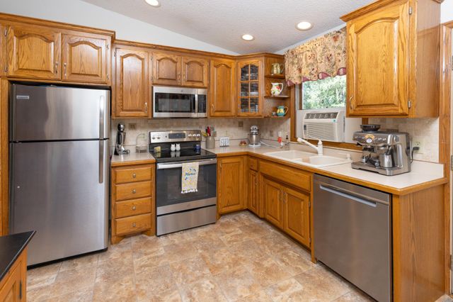 6347 Ware Road, Lino Lakes, MN 55014