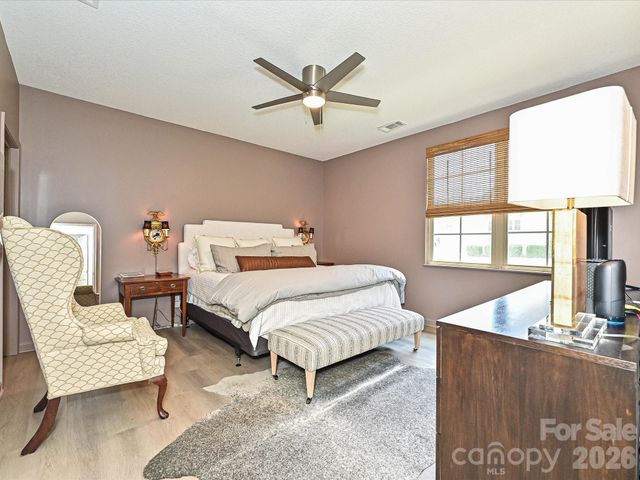 3520 S Bank Court, Matthews, NC 28105