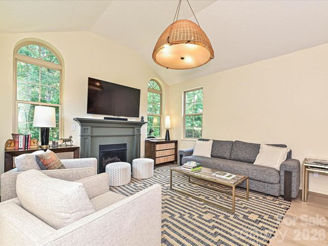 3520 S Bank Court, Matthews, NC 28105