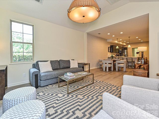 3520 S Bank Court, Matthews, NC 28105