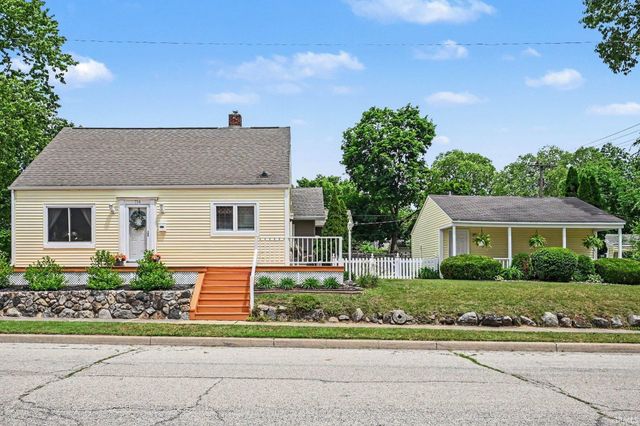 714 Benton Street, Mishawaka, IN 46545