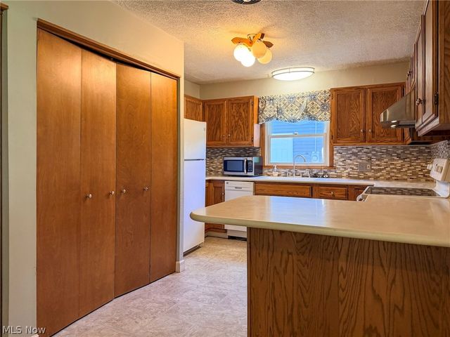 281 Cardinal Drive, Medina, OH 44256