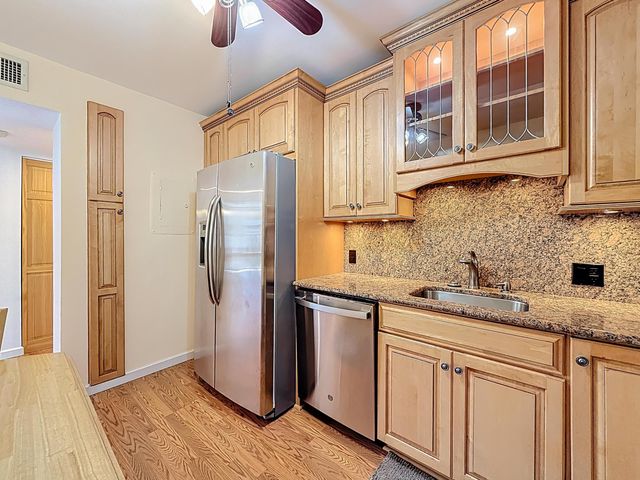 20100 W Country Club Drive 707, Aventura, FL 33180