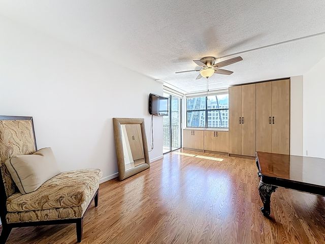 20100 W Country Club Drive 707, Aventura, FL 33180