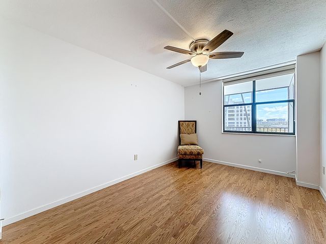 20100 W Country Club Drive 707, Aventura, FL 33180