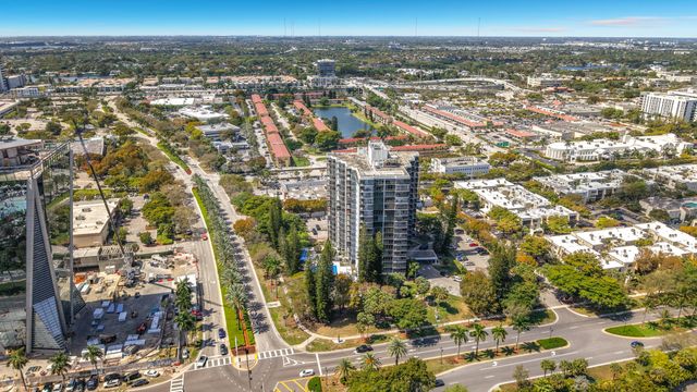 20100 W Country Club Drive 707, Aventura, FL 33180