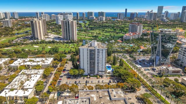 20100 W Country Club Drive 707, Aventura, FL 33180