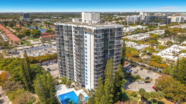 20100 W Country Club Drive 707, Aventura, FL 33180