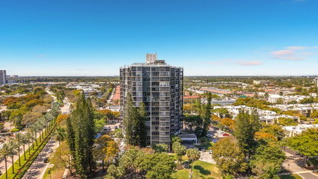 20100 W Country Club Drive 707, Aventura, FL 33180