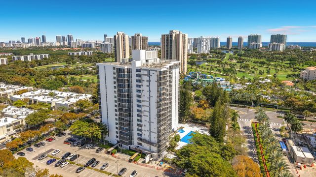 20100 W Country Club Drive 707, Aventura, FL 33180