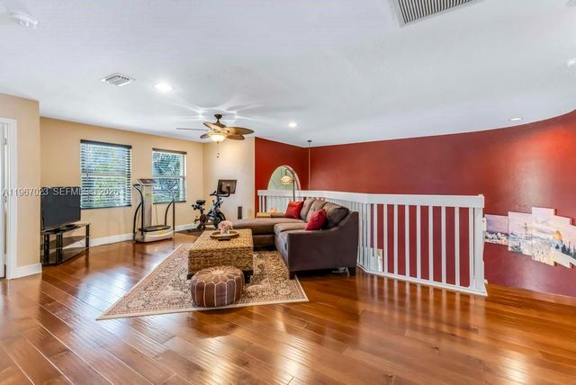 18122 NW 15th Ct, Pembroke Pines, FL 33029