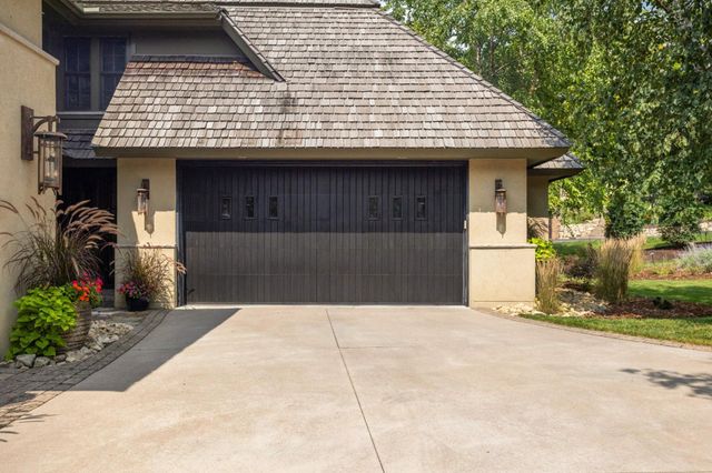 800 Westwood Drive S, Golden Valley, MN 55416