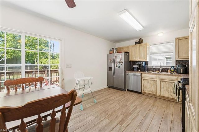 255 W 7th Street, Lexington, NC 27295