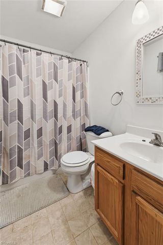 255 W 7th Street, Lexington, NC 27295