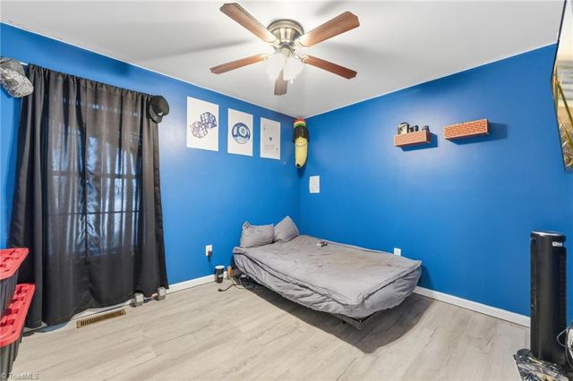 255 W 7th Street, Lexington, NC 27295