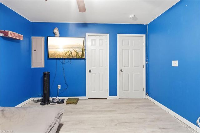 255 W 7th Street, Lexington, NC 27295