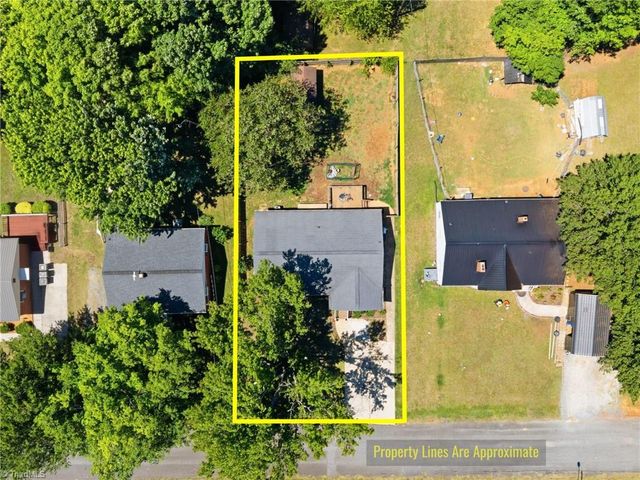 255 W 7th Street, Lexington, NC 27295