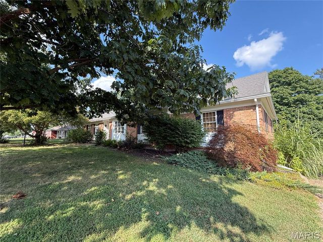 115 Sharon Drive, Montgomery City, MO 63361