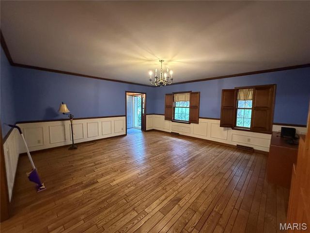 115 Sharon Drive, Montgomery City, MO 63361