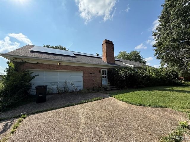 115 Sharon Drive, Montgomery City, MO 63361