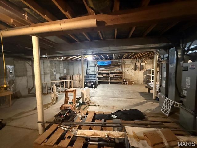 115 Sharon Drive, Montgomery City, MO 63361