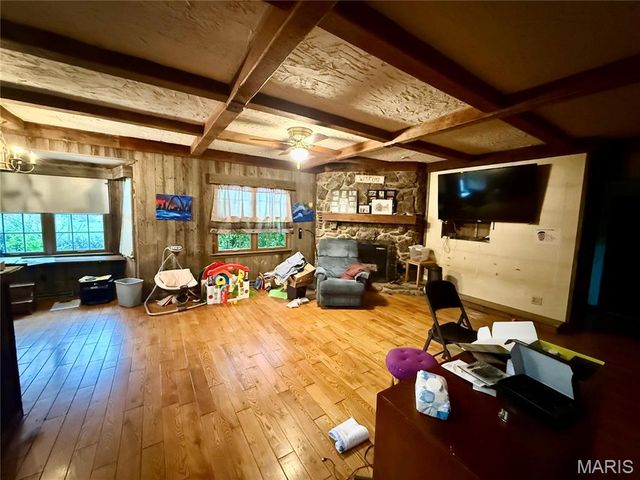 115 Sharon Drive, Montgomery City, MO 63361