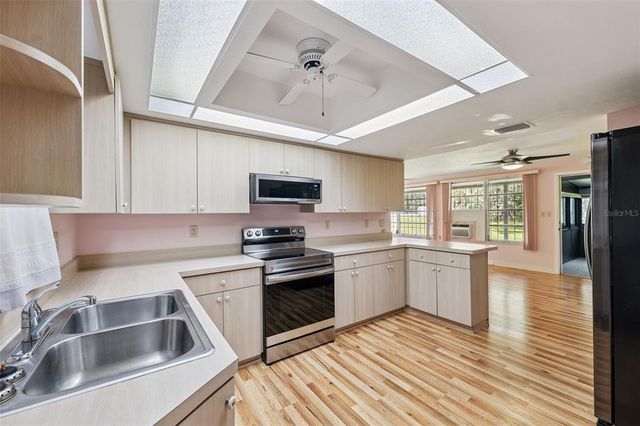 9536 GLADWIN AVENUE, Hudson, FL 34667