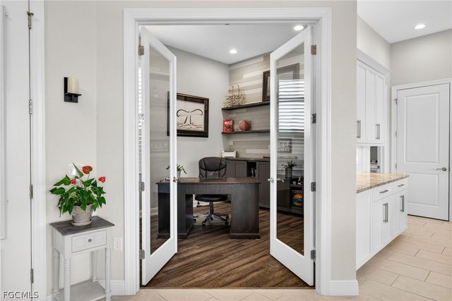 821 NW 38th AVE, Cape Coral, FL 33993