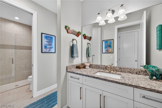 821 NW 38th AVE, Cape Coral, FL 33993