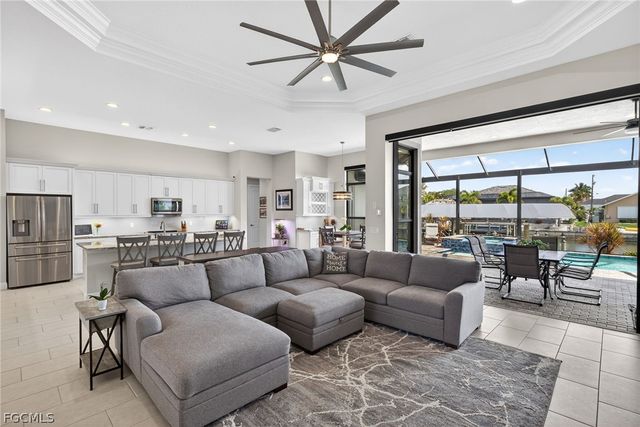 821 NW 38th AVE, Cape Coral, FL 33993