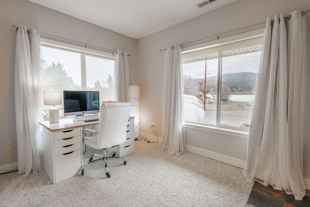 1201 Front Street, Klamath Falls, OR 97601