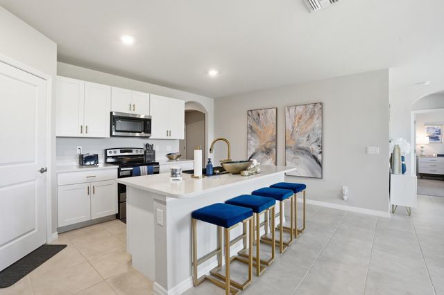 8909 Cascade Price Circle, North Fort Myers, FL 33917