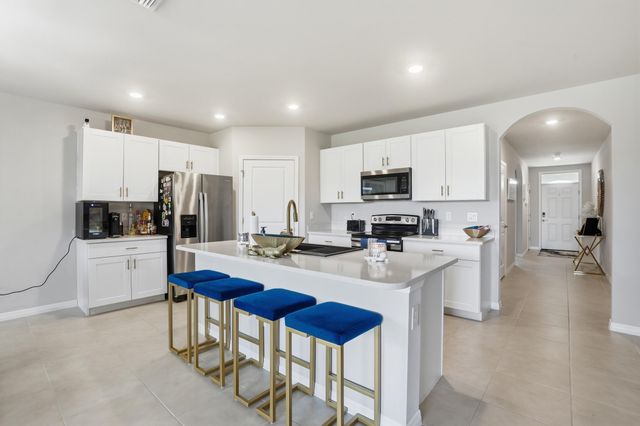 8909 Cascade Price Circle, North Fort Myers, FL 33917