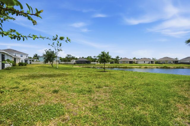 8909 Cascade Price Circle, North Fort Myers, FL 33917