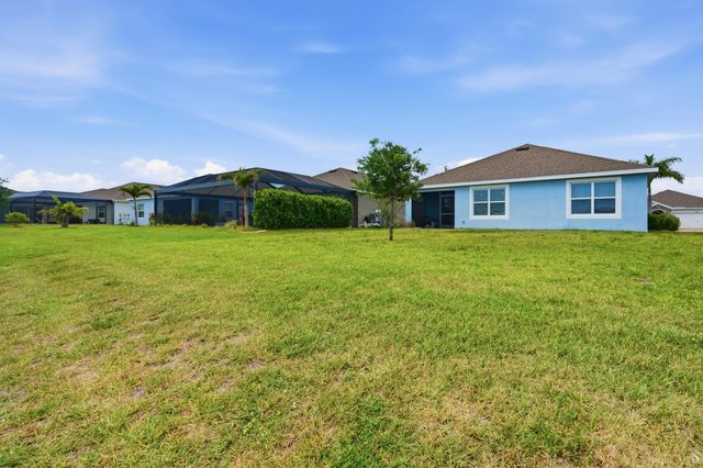 8909 Cascade Price Circle, North Fort Myers, FL 33917