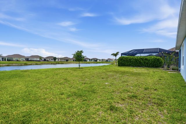 8909 Cascade Price Circle, North Fort Myers, FL 33917