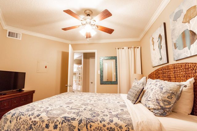 6300 Seawall Boulevard 9205, Galveston, TX 77551