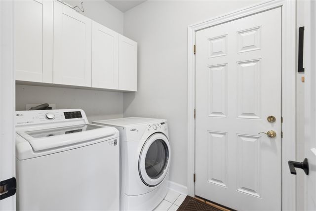 7955 Wistful Vista Drive 18, West Des Moines, IA 50266