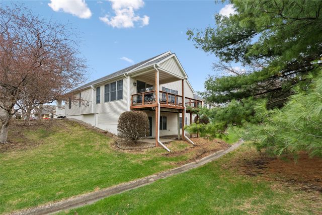 7955 Wistful Vista Drive 18, West Des Moines, IA 50266