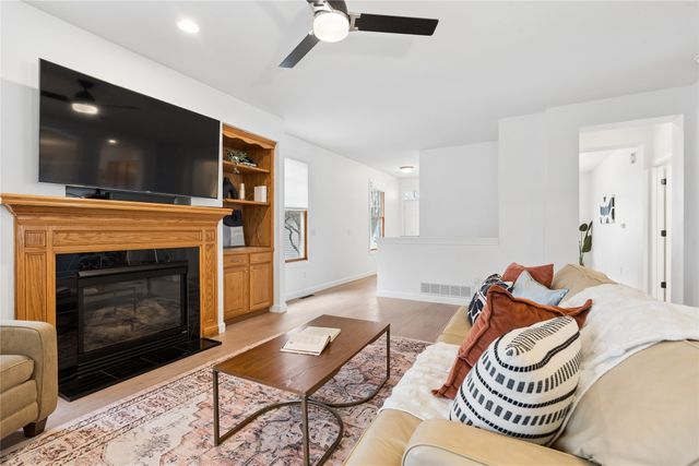 7955 Wistful Vista Drive 18, West Des Moines, IA 50266