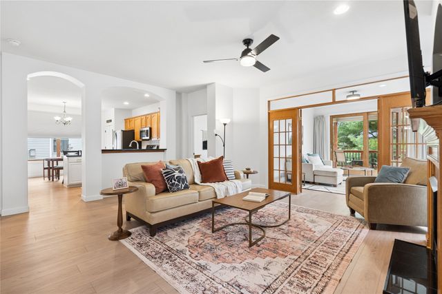 7955 Wistful Vista Drive 18, West Des Moines, IA 50266