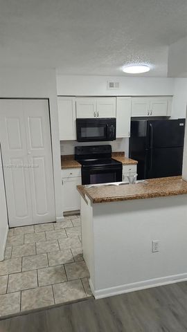 2850 N Oakland Forest Dr 103, Oakland Park, FL 33309
